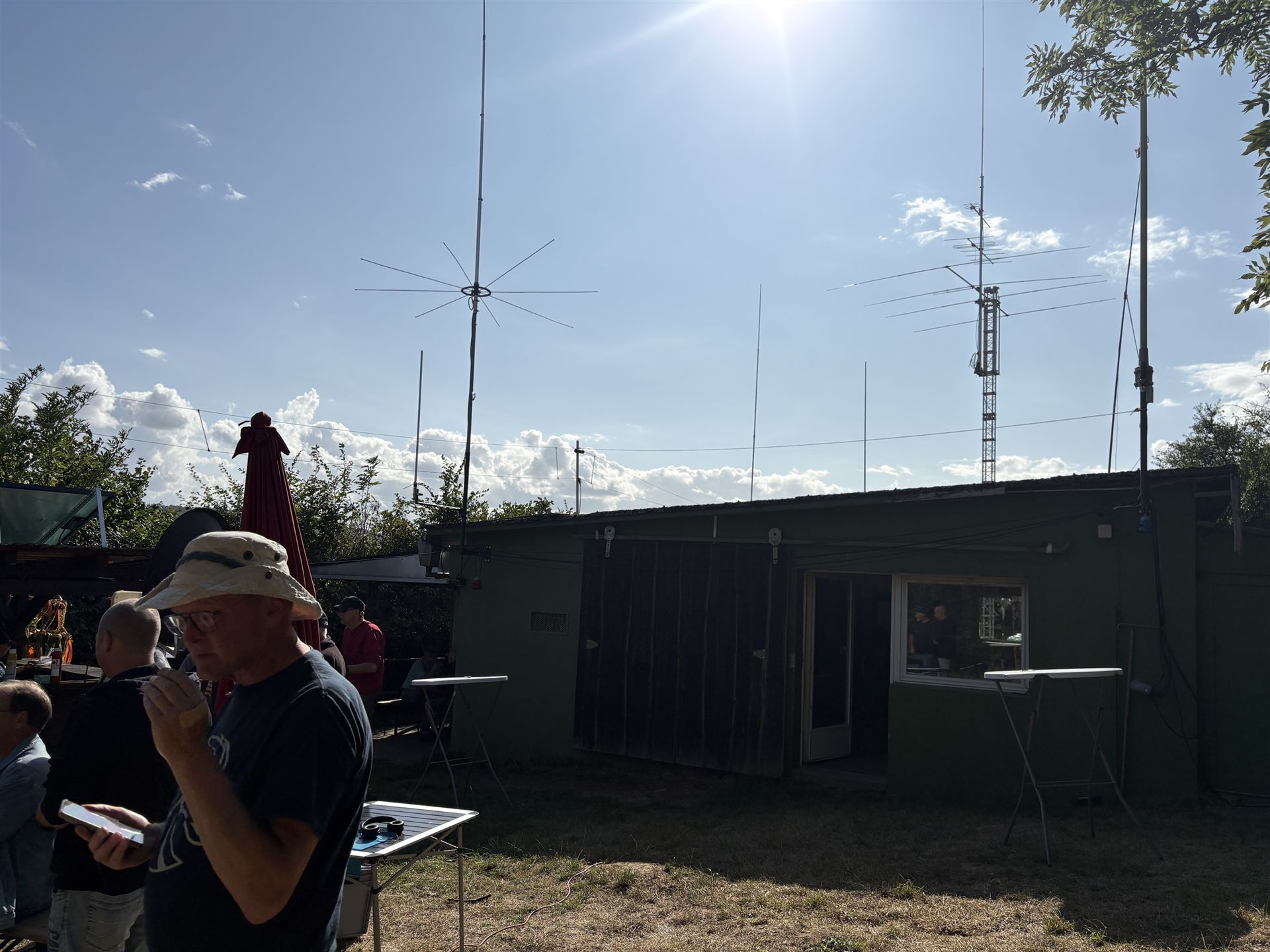 Originalfoto der Wellenreiter-Clubstation DK0GH bei Albaxen